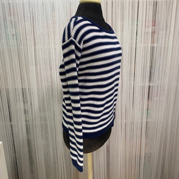 Garnet Hill Striped Sweater w/Button Decoration Size Small Nautical Navy White - Picture 5 of 12